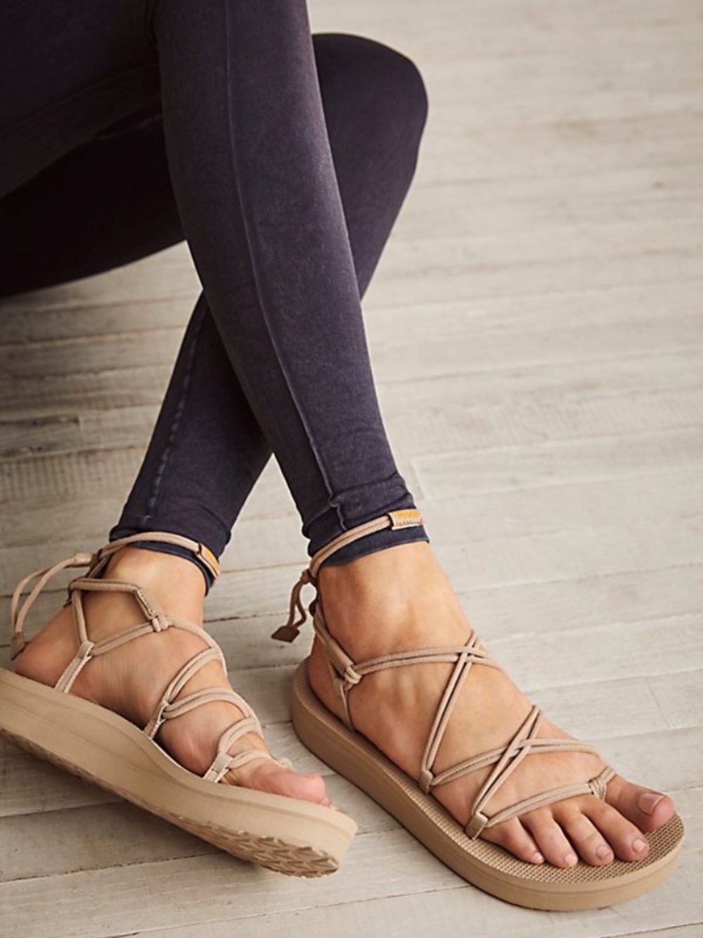 Teva Midform Infinity Sandals Sz 7